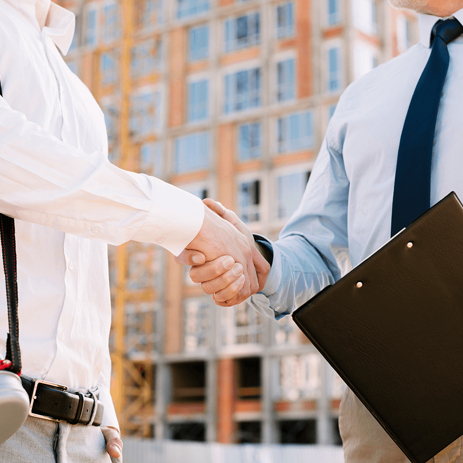 close-up-pessoas-fazendo-um-acordo2