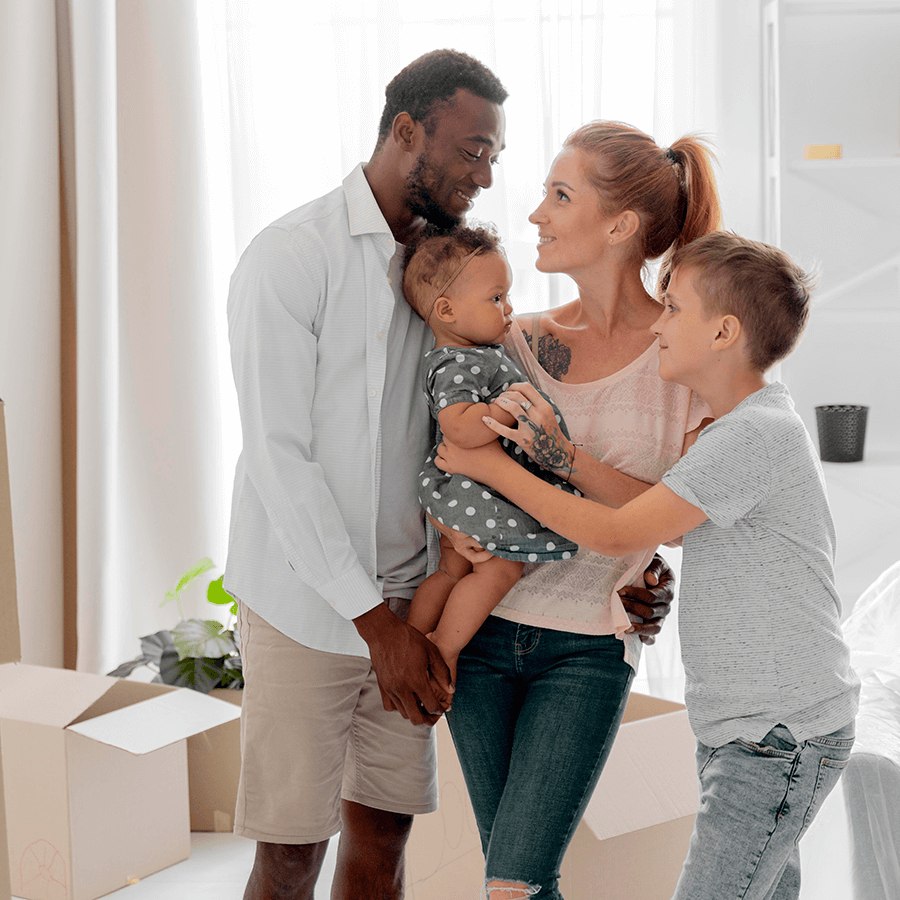 couple-getting-ready-move-with-their-children2